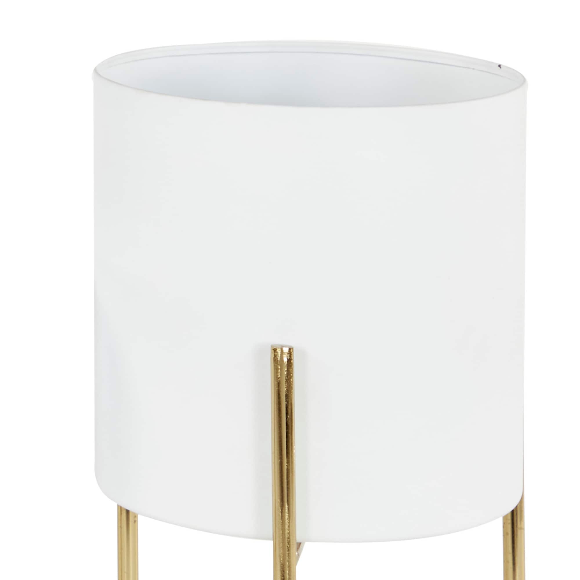 White Metal Contemporary Planter Set